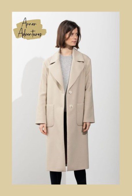 minimalist capsule wardrobe