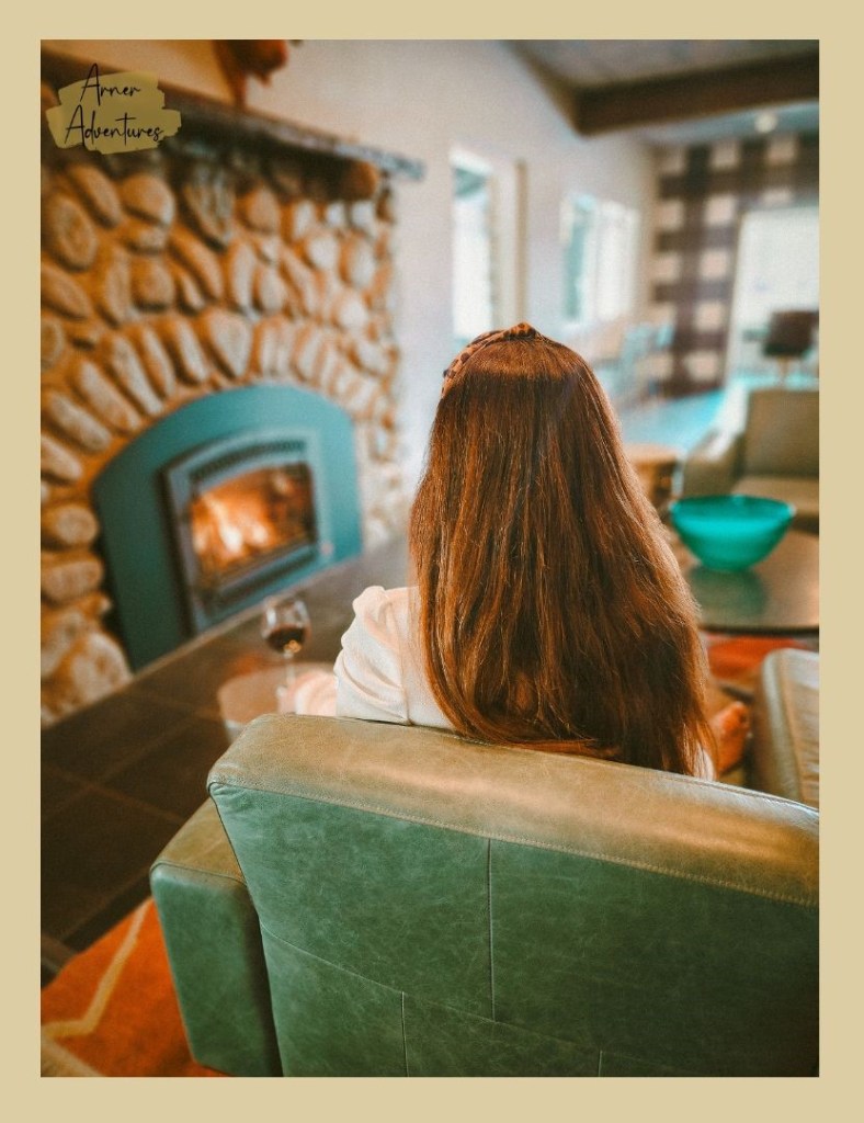 cozy minimalist living room