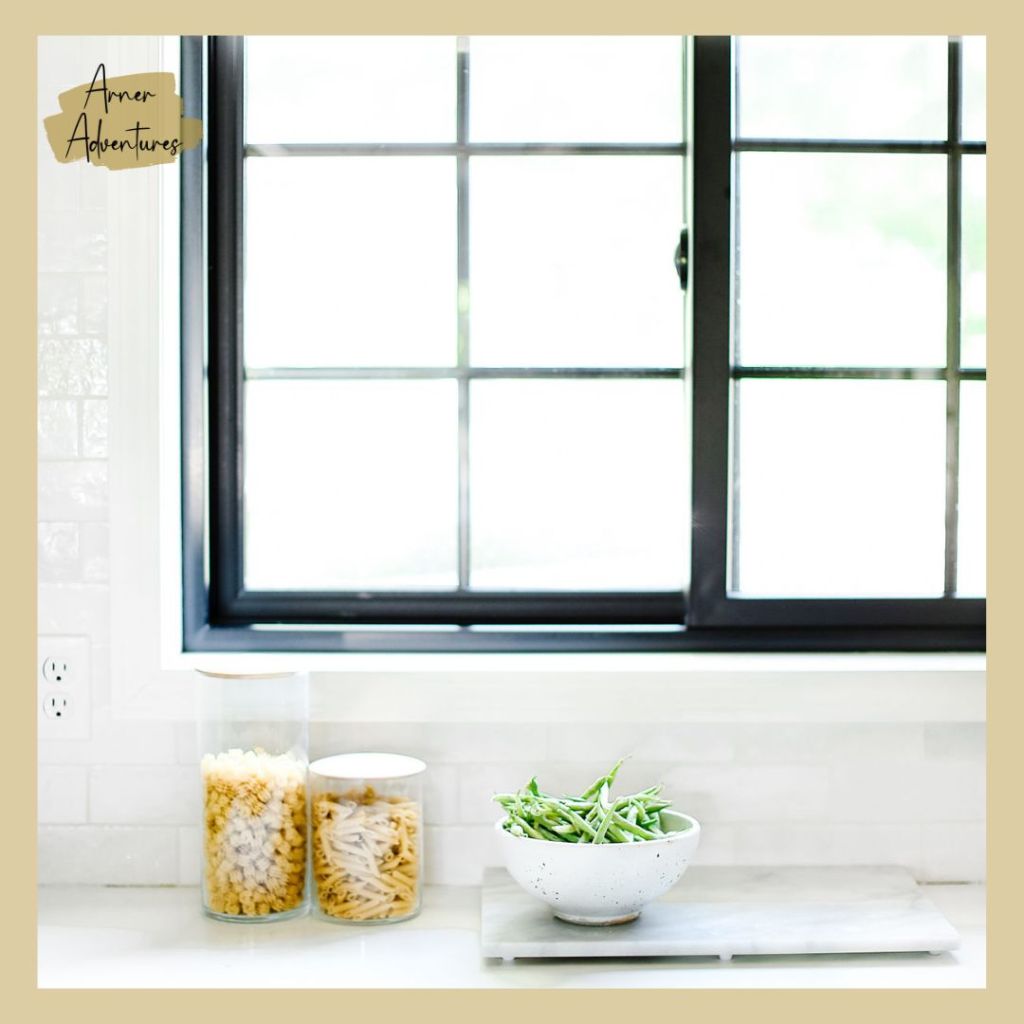 How to Create a Capsule Pantry